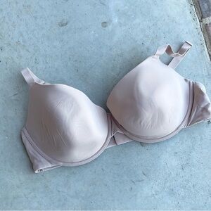 NWOT SKIMS Fits Everybody T‑Shirt Nude Colored Bra Size 44D